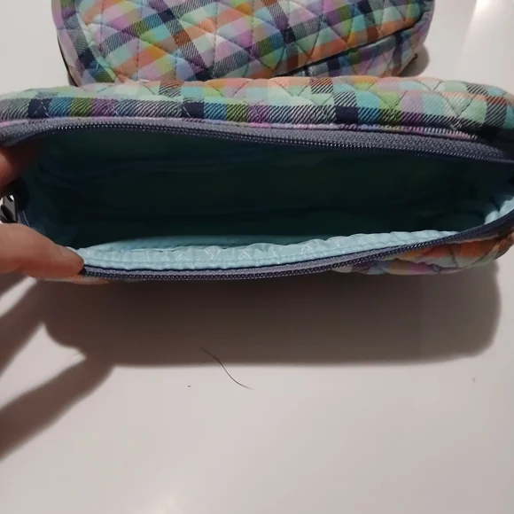 Vera Bradly 2 Piece Cosmetic Bags With Carry Case - Picture 6 of 7